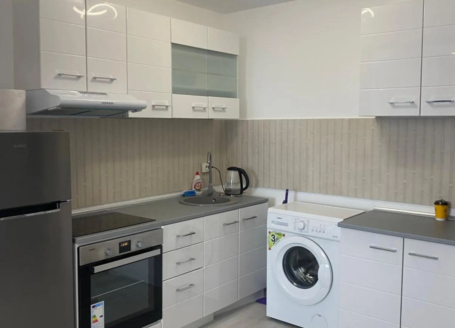 Ali Home Bucureşti 0*,